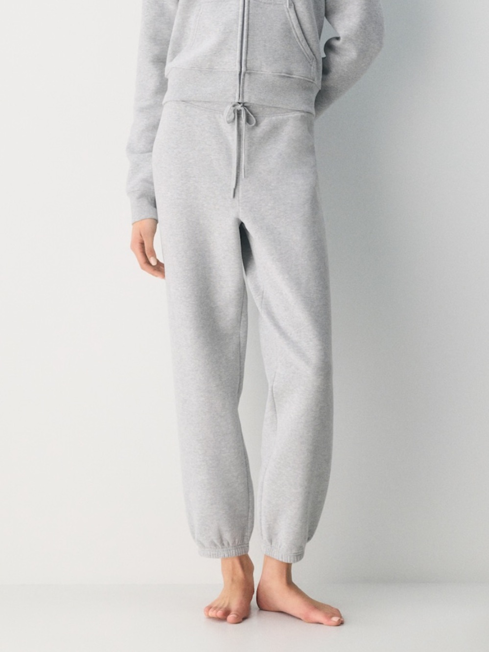 Aritzia Cozy Sweatfleece Snug Banded Jogger Size XS NWT